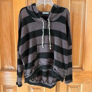 Aiden Y Sweater Hoodie